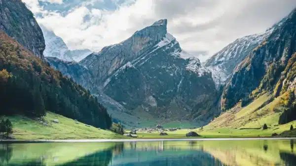 Schweizer Berge und Seen