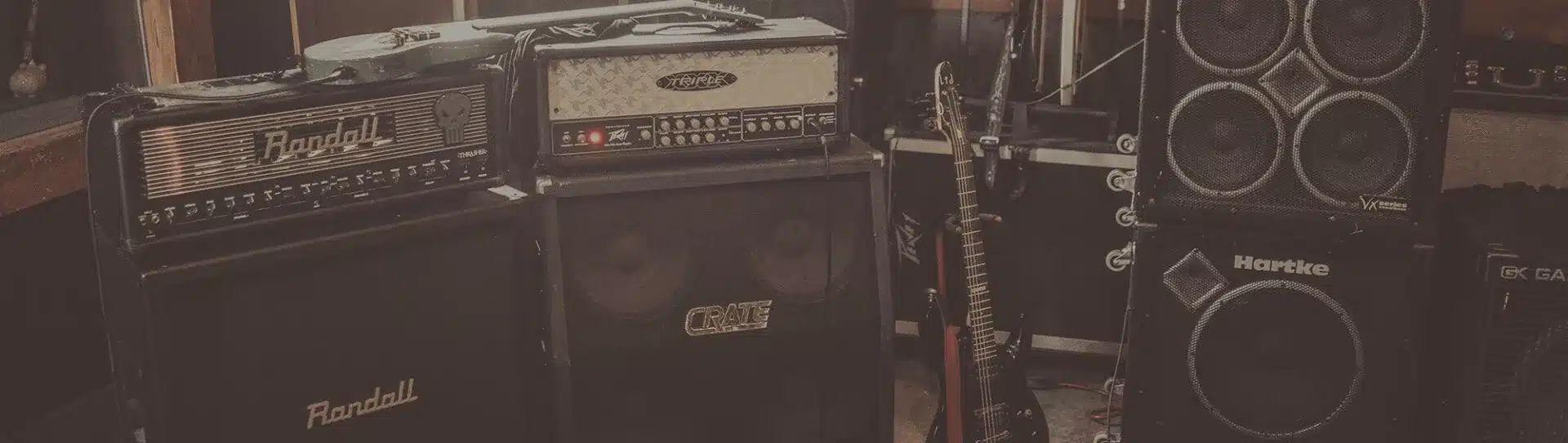 Lautsprecher und Musikinstrumente für den Transport